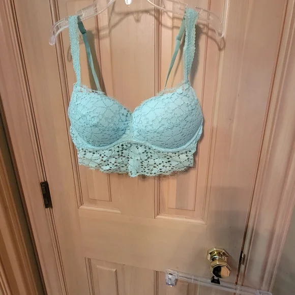 Victoria's Secret Pink Gorgeous Lace Padded Bra sz M Sea Foam Green. - Picture 3 of 6